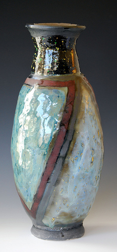 118 Strap vase